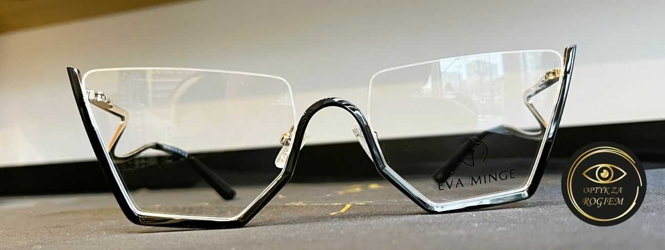 Dobór opraw i szkieł korekcyjnych dopasowanych do codziennych potrzeb.